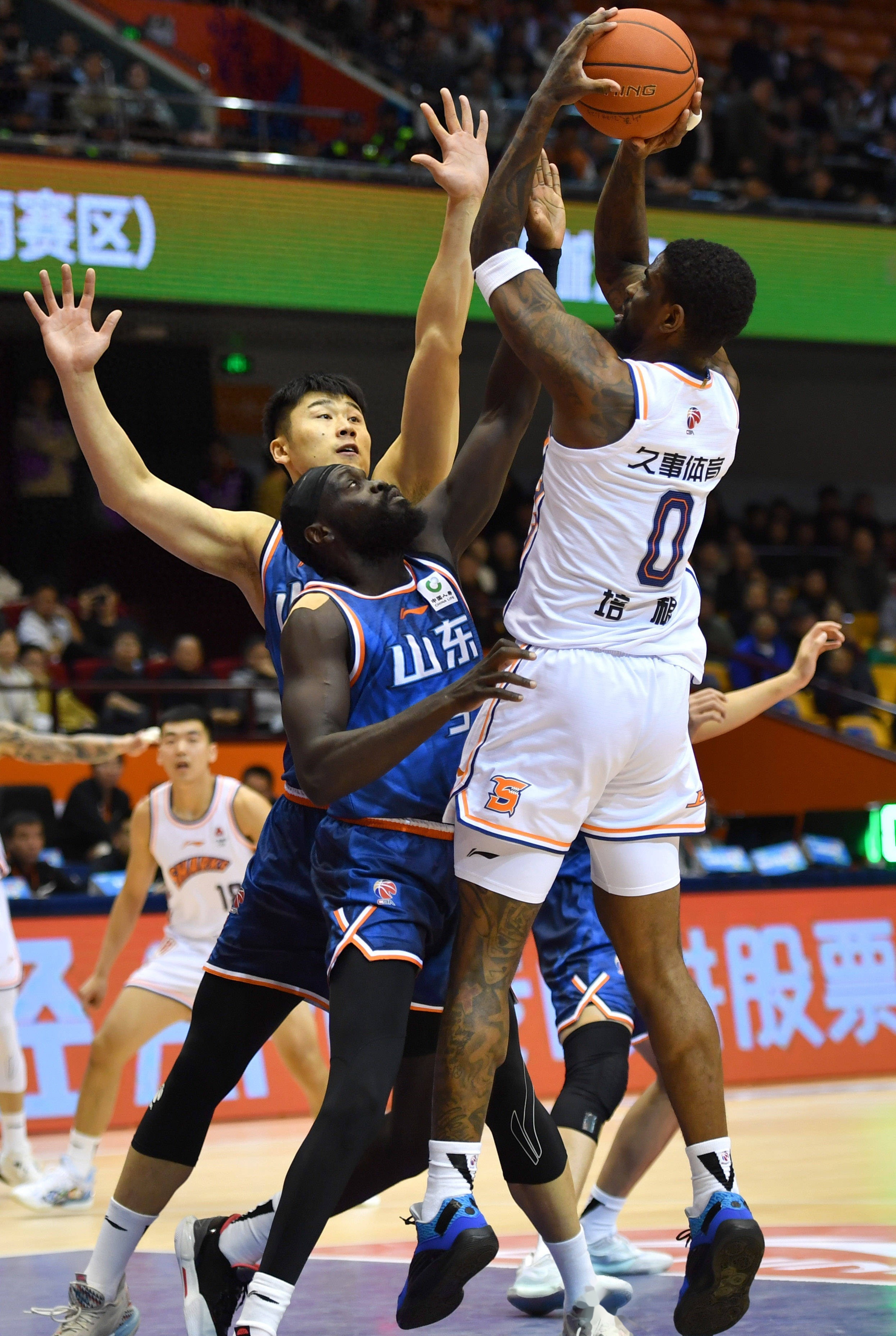 爱游戏体育官方网站关于集结日NBA常规赛焦点战,山东男篮外线爆发,气氛紧张,球队文化再被提及的信息 爱游戏体育官方网站关于集结日NBA常规赛焦点战,山东男篮外线爆发,气氛紧张,球队文化再被提及的信息