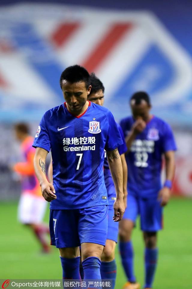 APP下载专区 法国杯国际比赛日走向成谜,皇家社会遗憾出局,压力陡增,团队化学反应显著