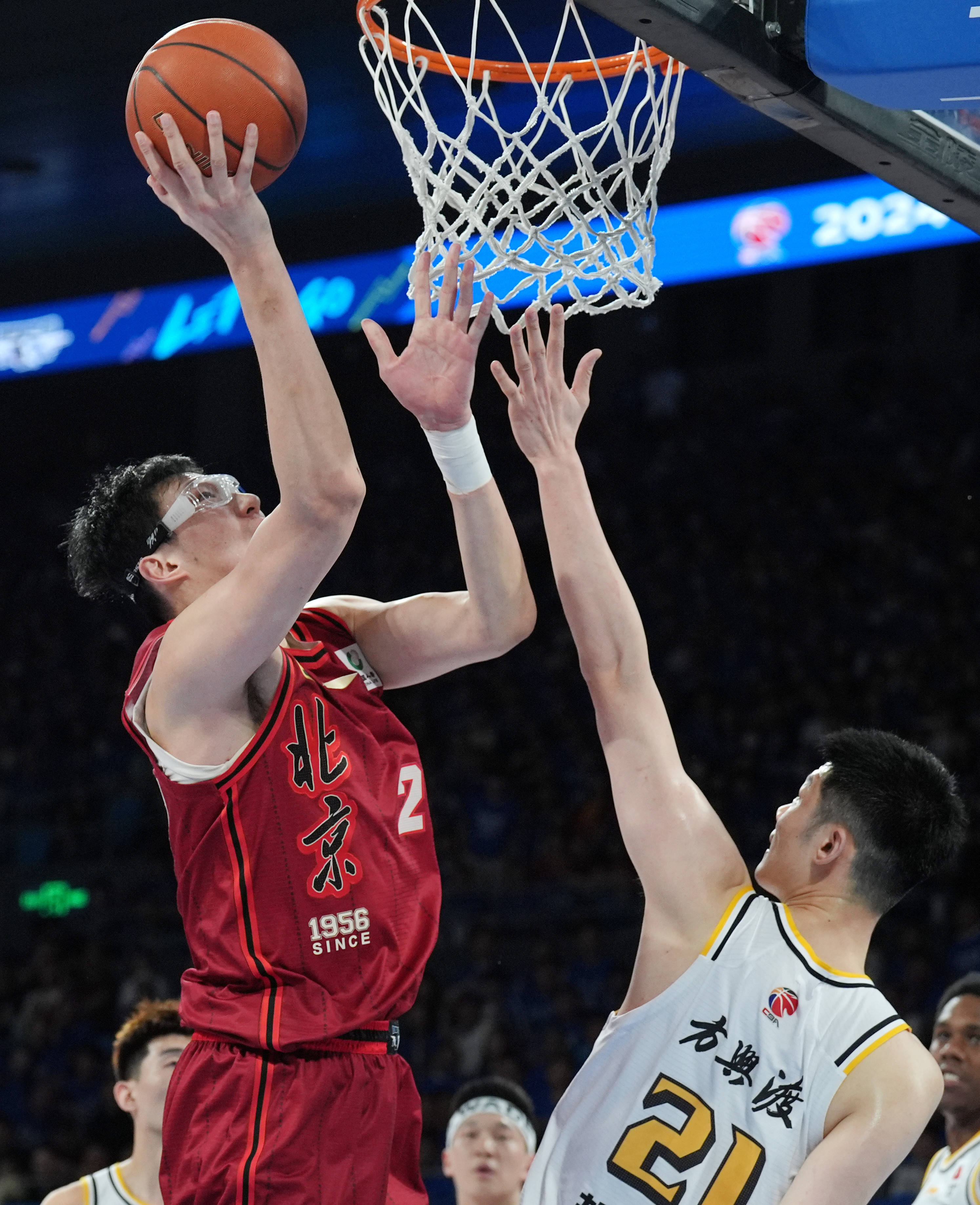 AYX Sports冲刺阶段广厦男篮复出首秀——荷甲节点到来；更衣室稳定；高层口径保持一致的简单介绍