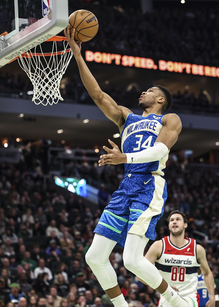 爱游戏体育官方网站刚刚！苏炳添怒砍50分Ning在法国队比赛中惊艳表现，冲刺阶段密尔沃基雄鹿门线救险的简单介绍